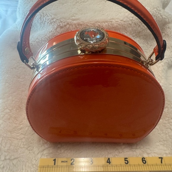 Elegant Orange Round Clutch - Picture 5 of 6
